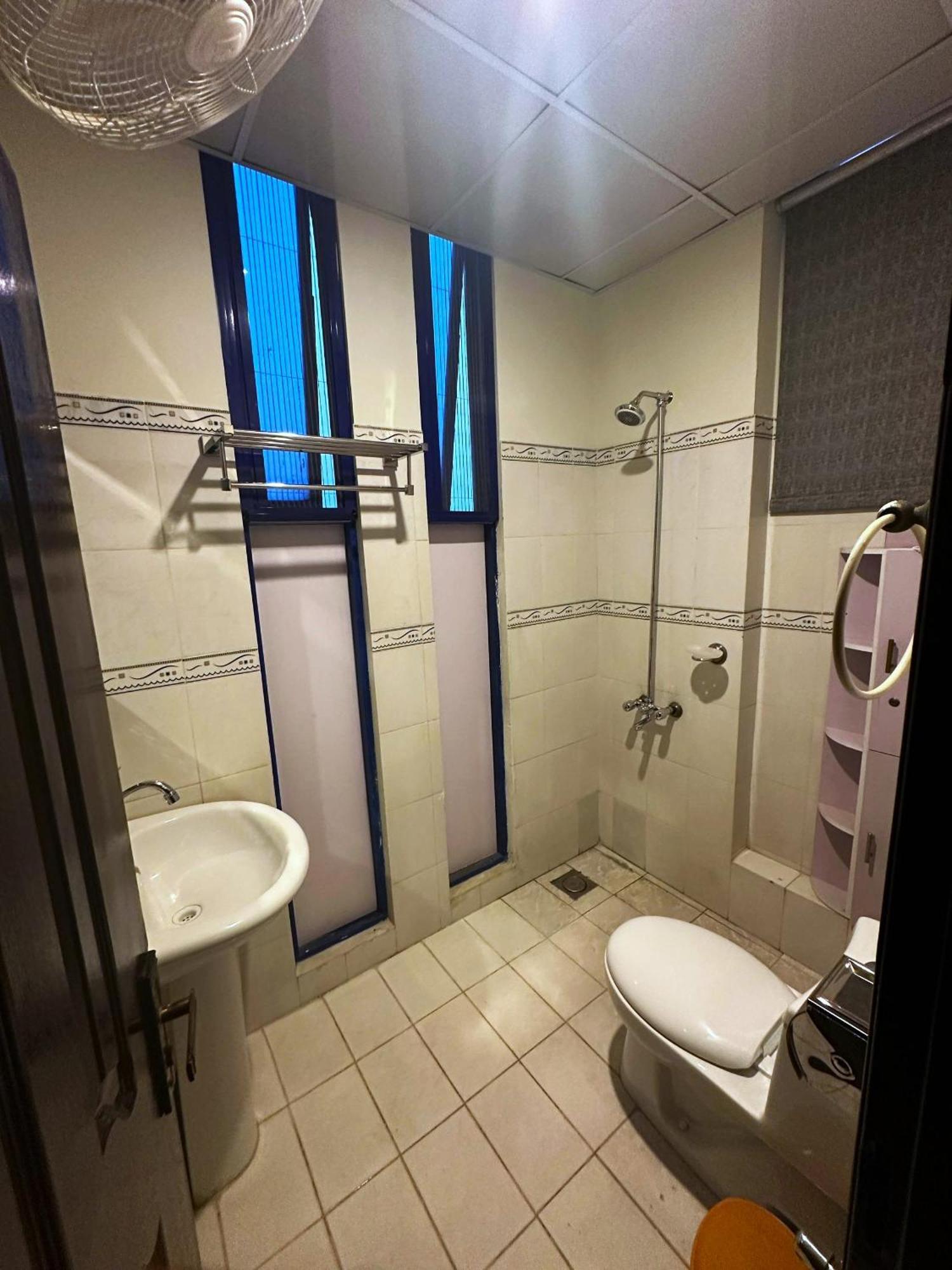 Luxury Apartment In Dha Phase 8, Near Allama Iqbal International Airport لاهور المظهر الخارجي الصورة