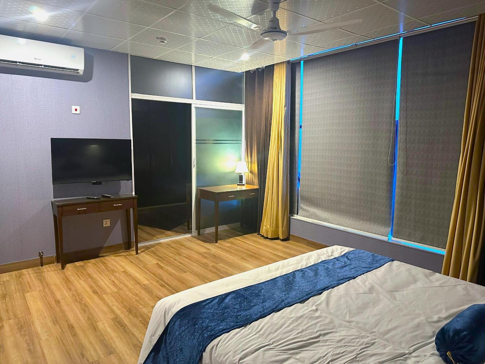 Luxury Apartment In Dha Phase 8, Near Allama Iqbal International Airport لاهور المظهر الخارجي الصورة