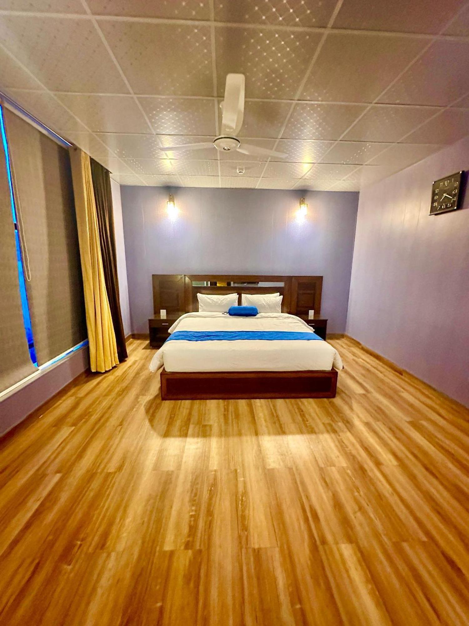 Luxury Apartment In Dha Phase 8, Near Allama Iqbal International Airport لاهور المظهر الخارجي الصورة